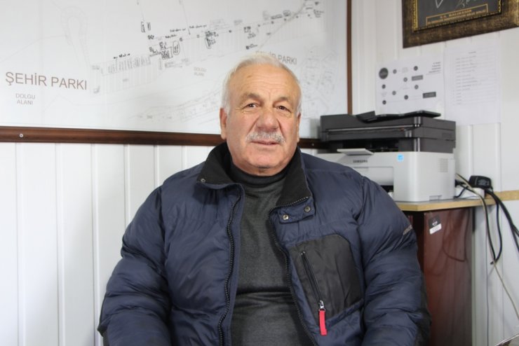 Marmara'daki balıkçılar ağlara yapışan "deniz salyası"ndan dertli