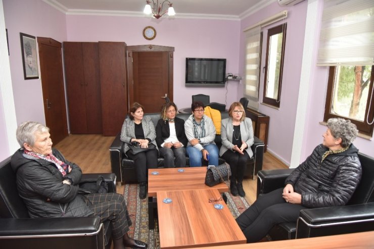 Kadınlardan örnek birliktelik