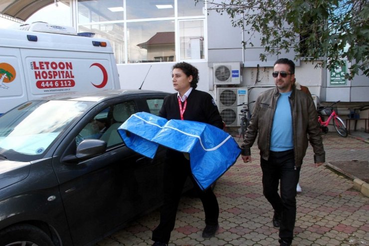 Yabancı uyruklu genç kızın tarlada doğurduğu bebek hayatını kaybetti