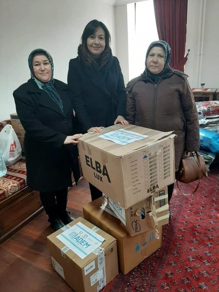 Nallıhan ADEM kursiyerleri depremzedeler için ördü