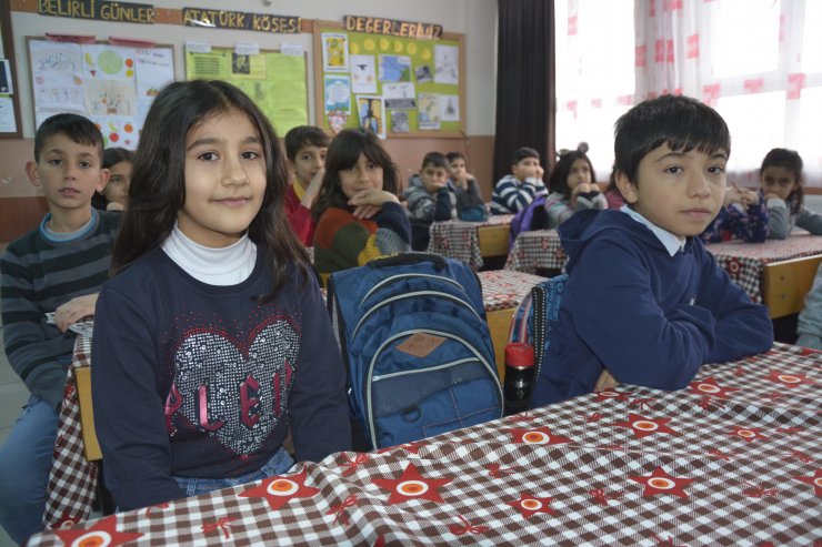 Şanlıurfa ve Kahramanmaraş'ta yarıyıl tatili sonrası öğrenciler ders başı yaptı