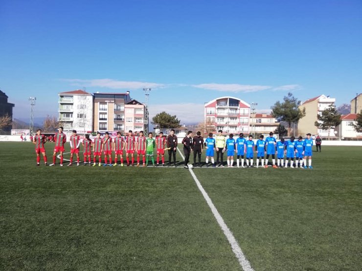 1308 Osmaneli Belediye Spor U16 futbol takımı 7’de 7 yaptı