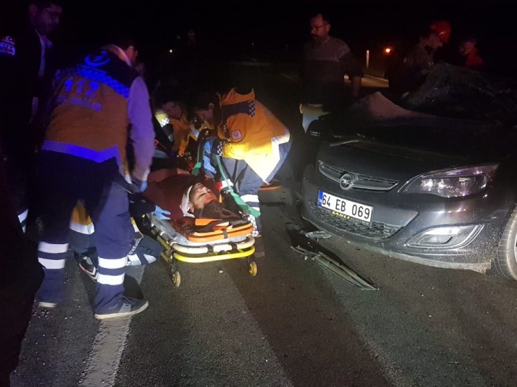 Tıra çarpan otomobilde can pazarı