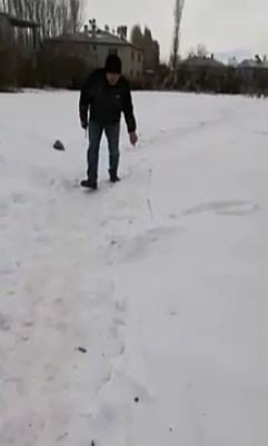 Kablo hırsızını kardaki izi ele verdi