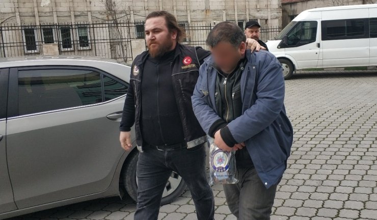 7 bin 280 adet uyuşturucu hapla ilgili 2 kişi adliyede