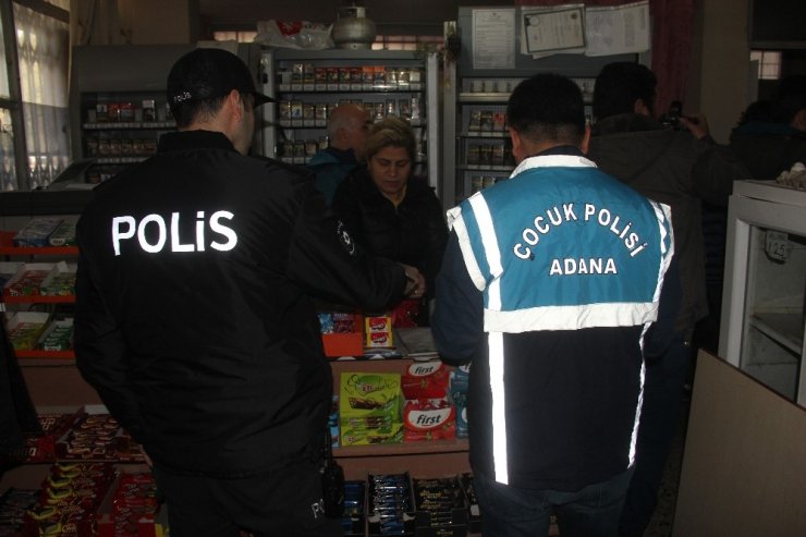 Okul önlerinde narkotik köpeğiyle uyuşturucu arandı