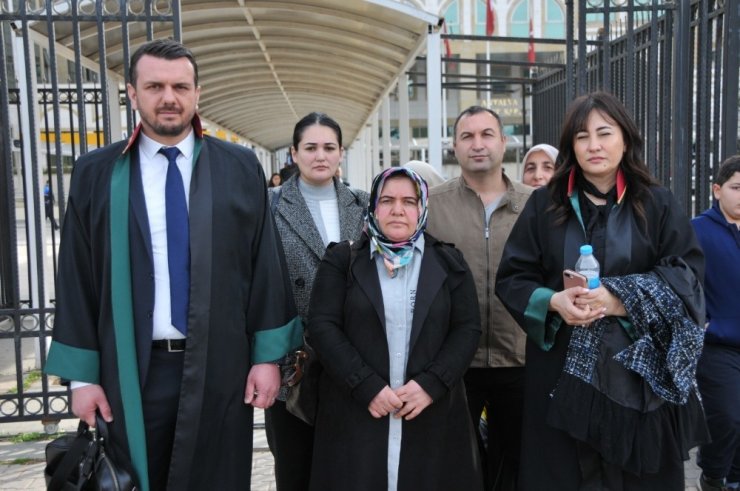 Eşini 21 yerinden bıçaklayan kocaya 17 yıl