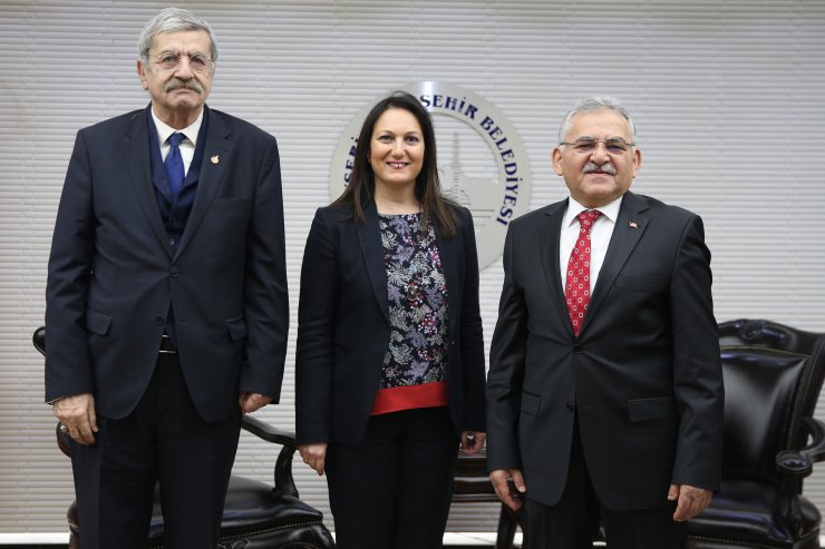 Kayseri Büyükşehir Gazeteciler Cemiyeti Basın Evi açıldı