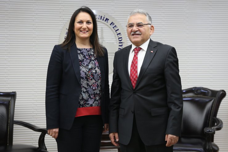 Kayseri Büyükşehir Gazeteciler Cemiyeti Basın Evi açıldı