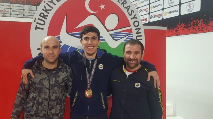 Aydınlı Mahsum kaldığı yerden devam ediyor