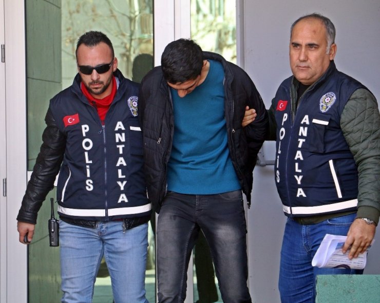 Genç kıza kabusu yaşattı, parayla uyuşturucu ve baklava aldı