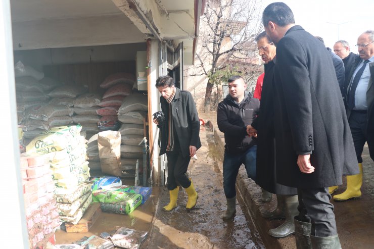 GÜNCELLEME - Bolu'da sağanak su baskınlarına neden oldu