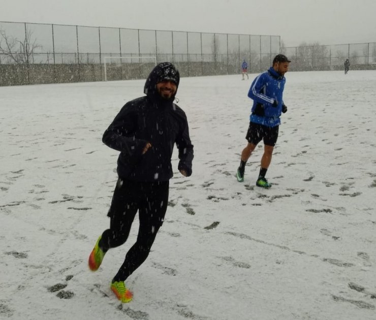 Silvan Aslanspor, Diyarbakır Sanayi Sitesi maçına hazırlanıyor