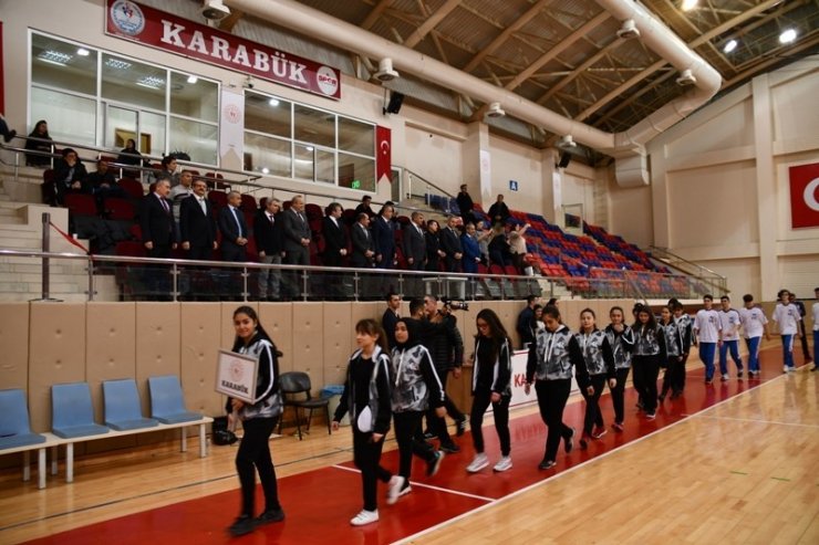Okul Sporları Gençler-B Basketbol Grup müsabakaları başladı