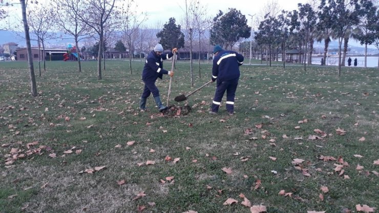 Gölcük sahilleri bahara hazırlanıyor