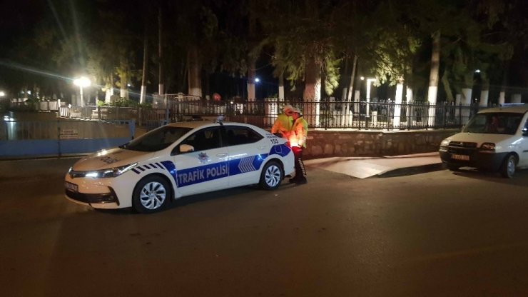 Kuşadası polisi asayiş ve trafik uygulaması yaptı