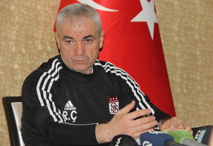 Rıza Çalımbay: “Hakem Arda Kardeşler’i kınıyorum!”