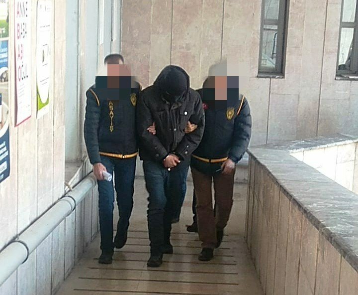 Malatya’da boş evlere dadanan hırsızlar yakayı ele verdi