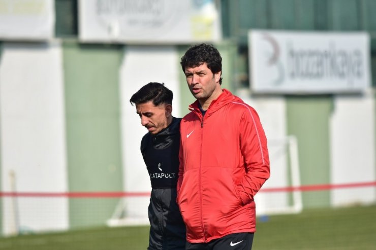 Cihat Arslan Manisa FK ile ilk antrenmana çıktı