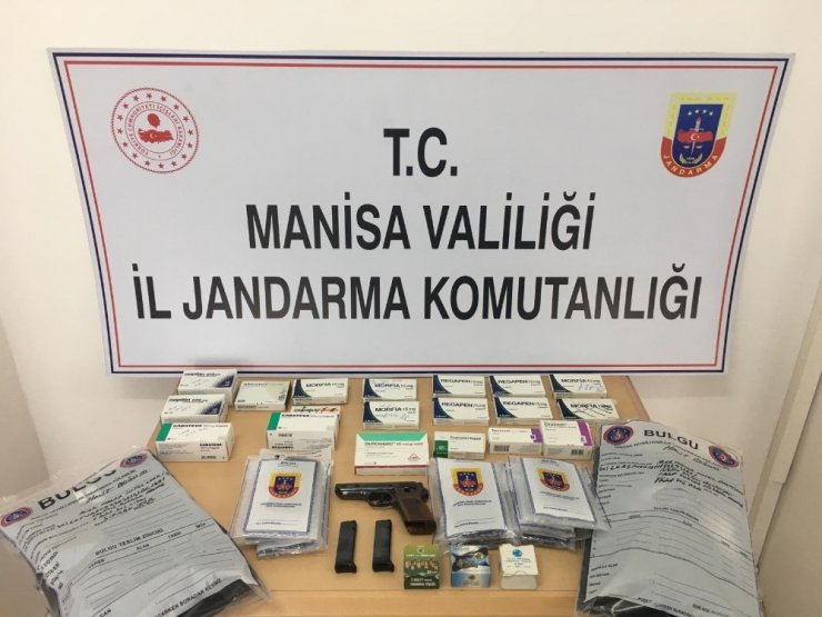 Doktor ve eczanelere renkli reçete operasyonu: 12 gözaltı
