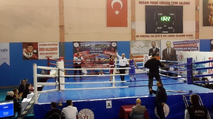 Aydın’ın bayan boksörleri şampiyonaya damga vurdu