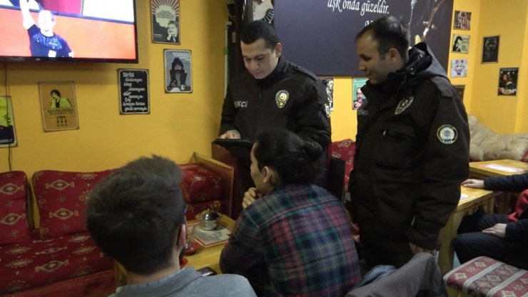 Çarşı ve mahalle bekçileri kimlik sorgulamaya başladı