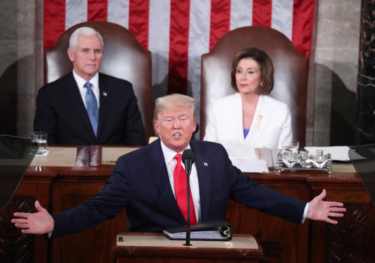 Trump: “Çin hükümeti ile salgın konusunda yakından çalışıyoruz”