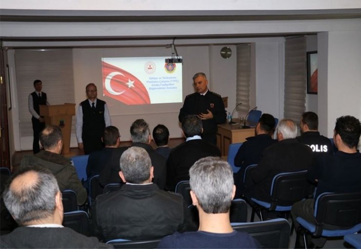 Jandarmadan afet bilgilendirme toplantısı
