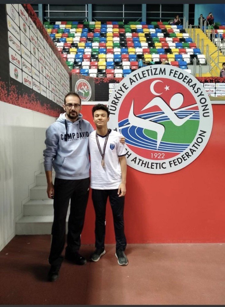 Atletizm Türkiye şampiyonu Bozüyük’ten