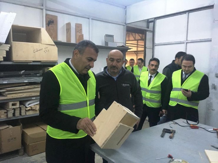 Çubuk Belediye Başkanı Demirbaş'dan fabrika ziyareti