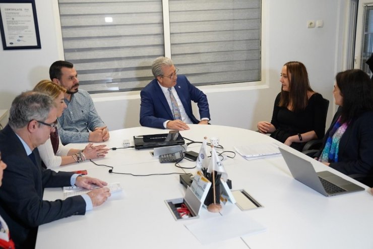 Egeli kadın girişimci yapay zekâyla “finans danışmanı” geliştirdi