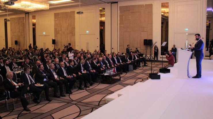 Bakan Dönmez: “Biz her zaman yerli ve yenilenebilir enerjiden yana olduk”