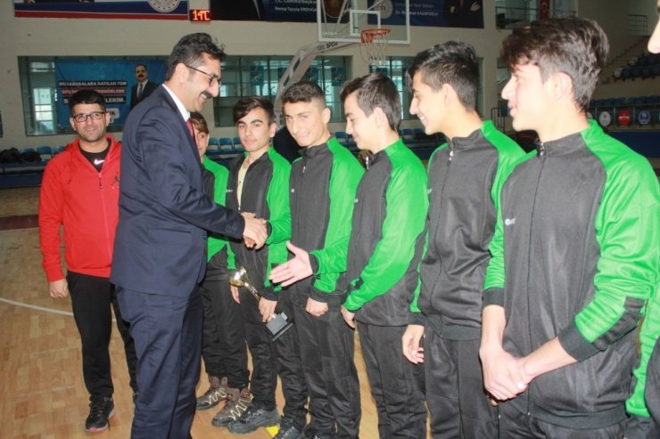 Hakkari’de ‘Kulüplerarası Basketbol Ligi’ maçları sona erdi