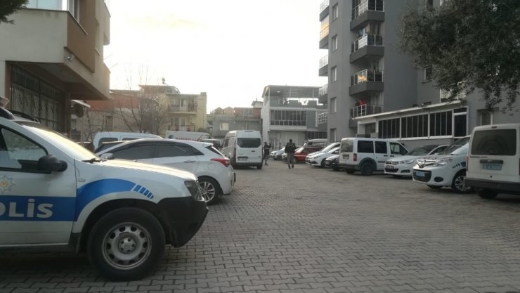 İzmir’de bir kadını kafasından vuran şüpheli yakalandı