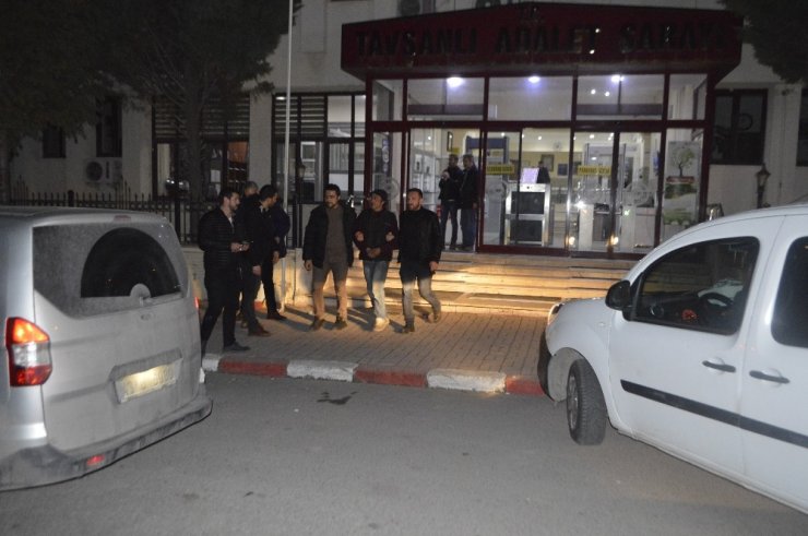 Polis kasa hırsızlarını kısa sürede yakaladı