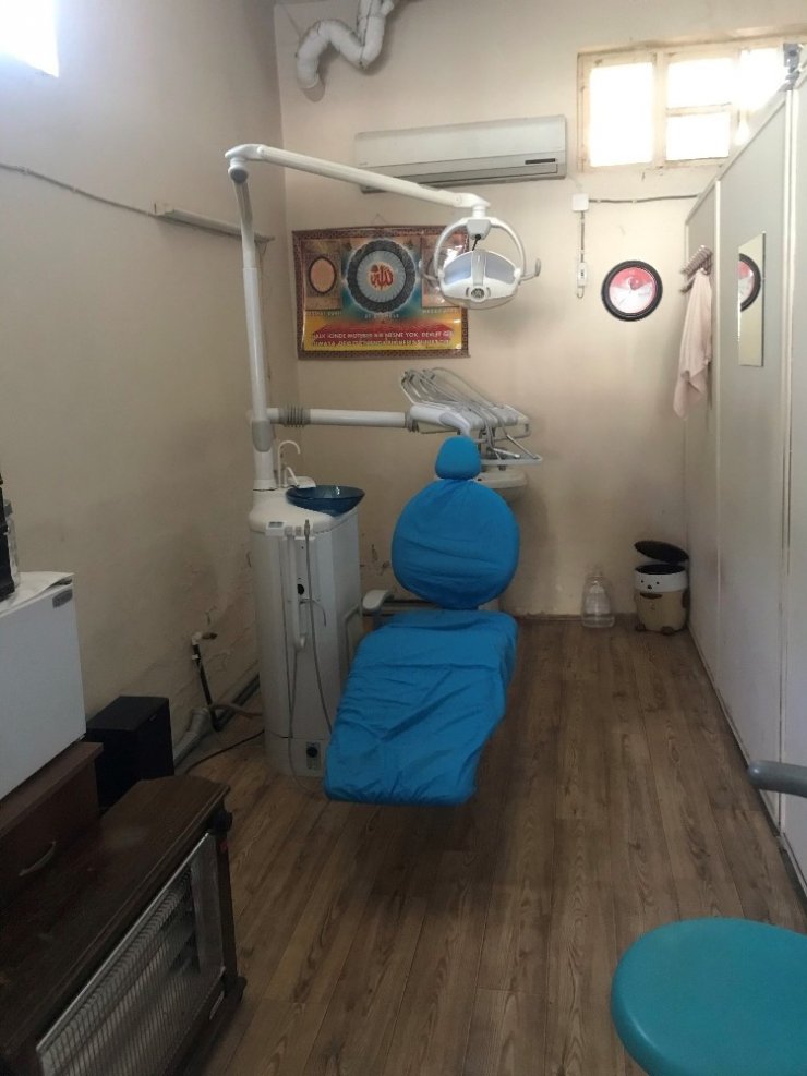 Adana’da ilkokul mezunu sahte dişçi operasyonu