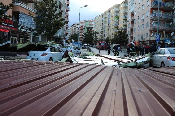 Denizli’de dün etkili olan fırtınanın bilançosu ortaya çıkmaya başladı