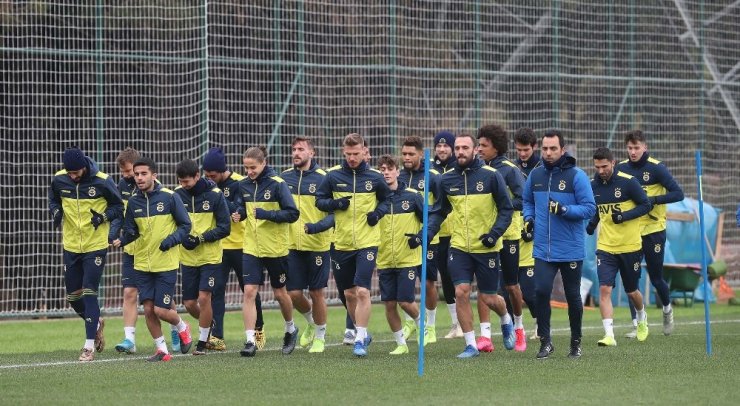 Fenerbahçe, Alanyaspor maçı hazırlıklarına başladı