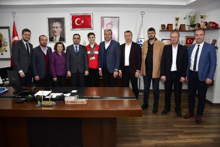 Millî atlet Anıl Korkmaz’dan Başkan Erdoğan’a ziyaret