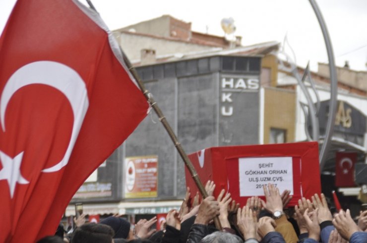 Evlat acısına kalbi dayanmadı