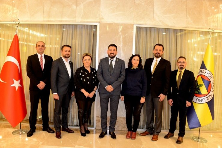 Malatya Fenerbahçeliler Derneğinde bayrak değişimi