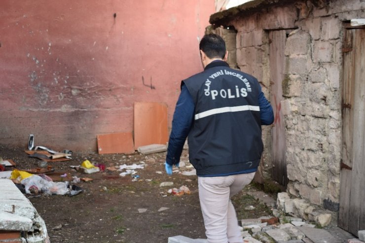 Malatya’da 4’üncü kattan düşen hurdacı hayatını kaybetti
