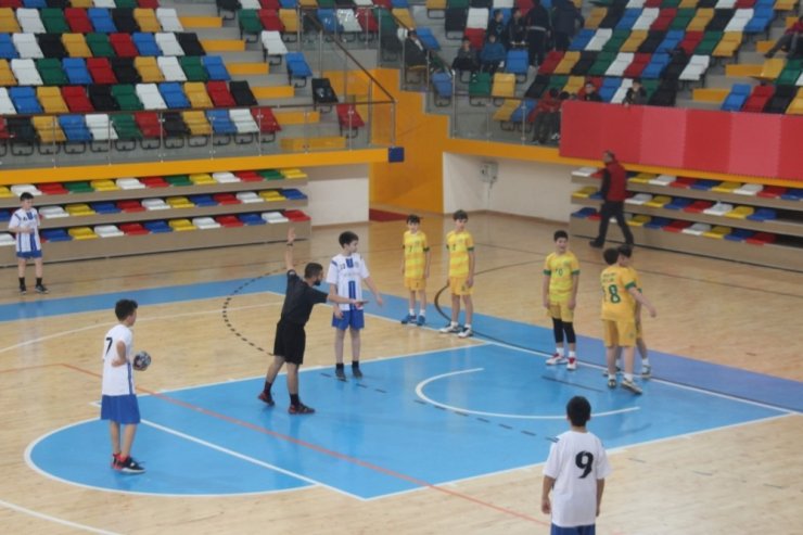 Minik yüreklerin kalbi Van’da