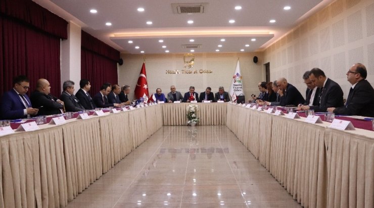 Finans sektörü temsilcileri Nazilli Ticaret Odası’nda bir araya geldi