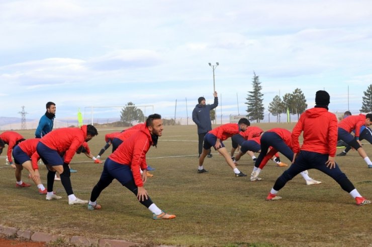 Nevşehir Belediyespor Teknik Direktörü Balcıoğlu, “Biz vazgeçmedik, geçmeyeceğiz”