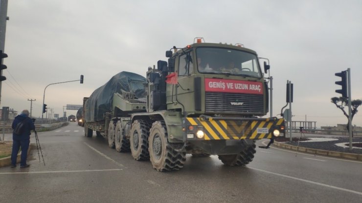 Suriye sınırına sevkiyatlar devam ediyor