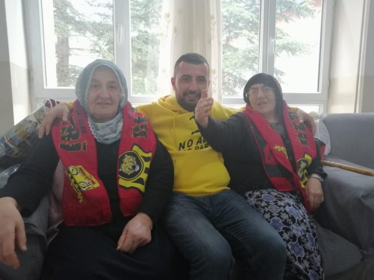 Taraftarlar Derneği’nden huzurevi ziyareti