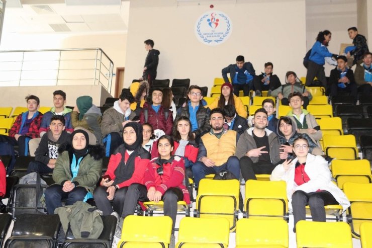 Siirt’te okullar arası basketbol turnuvası başladı