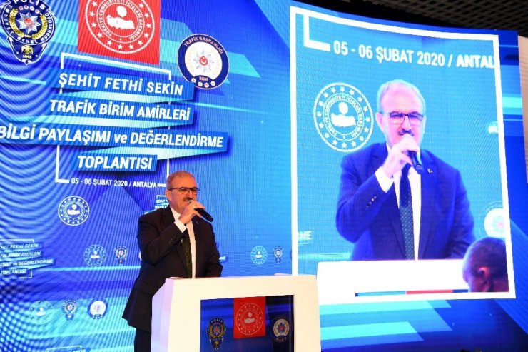 Bakan Soylu: "Hedef ölü sayısını 5 binin altına çekmek"