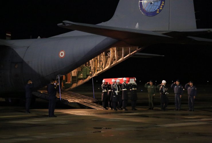 Van'da çığ düşmesi sonucu şehit olan askerin cenazesi Muğla'ya getirildi